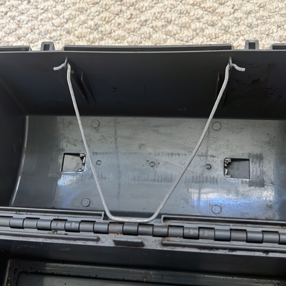 Vintage Gray Domed Lunch Bucket Aladdin Lunch Pail, Plastic Decorative, Storage - Picture 9 of 16